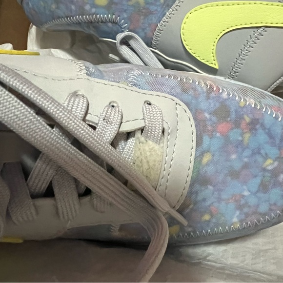 Nike Air Force 1 - Picture 3 of 5